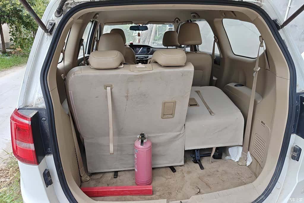 Wuling 730, 2016 4