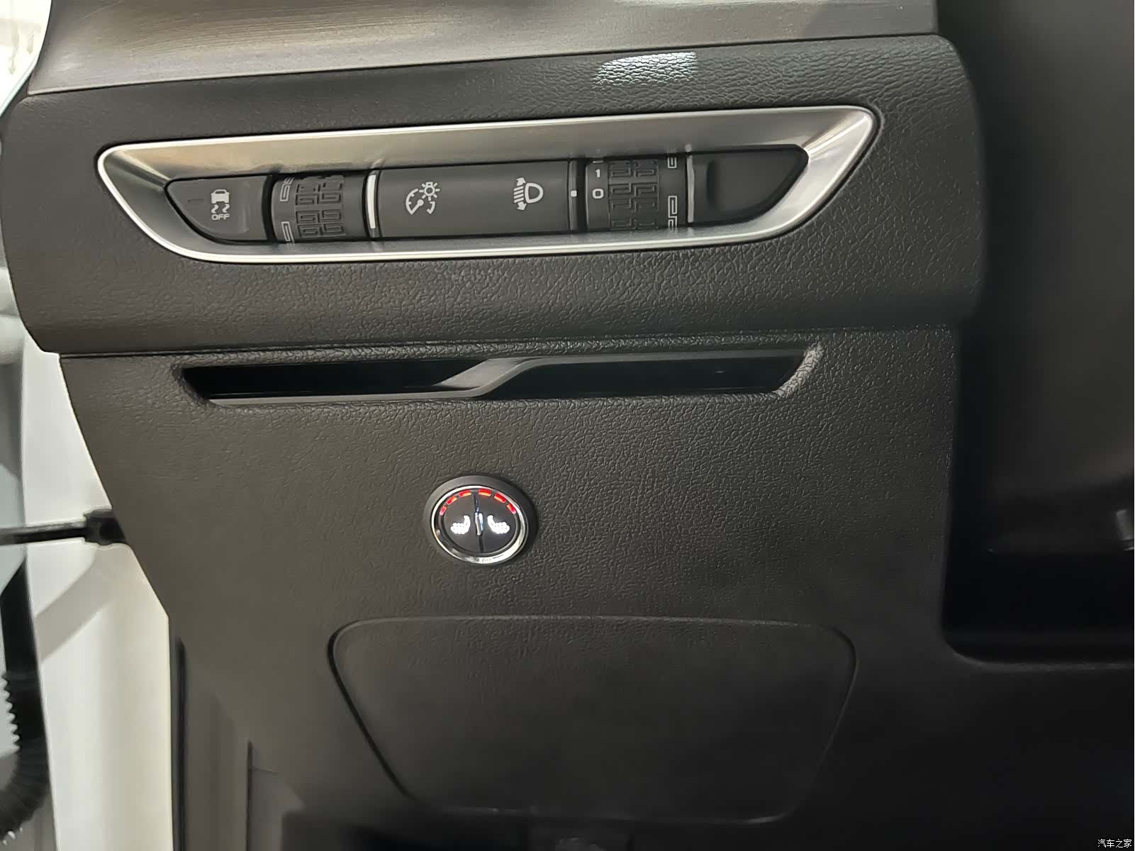 Geely Coolray, 2022 16