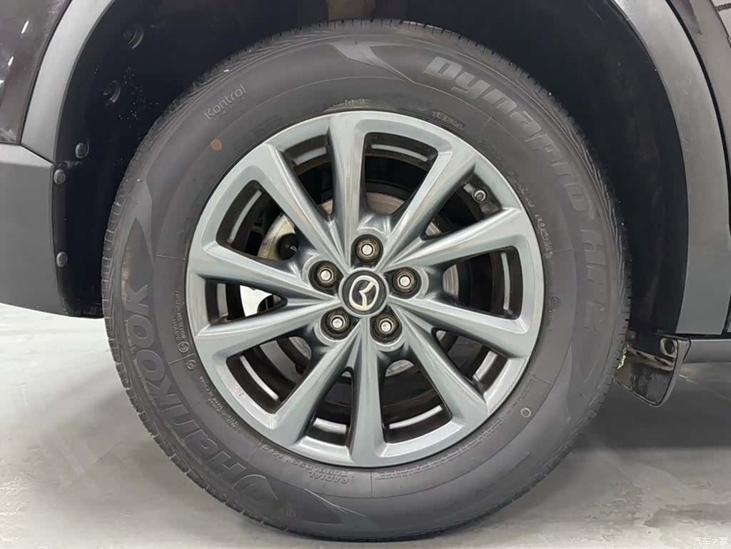 Mazda CX-4, 2023 18