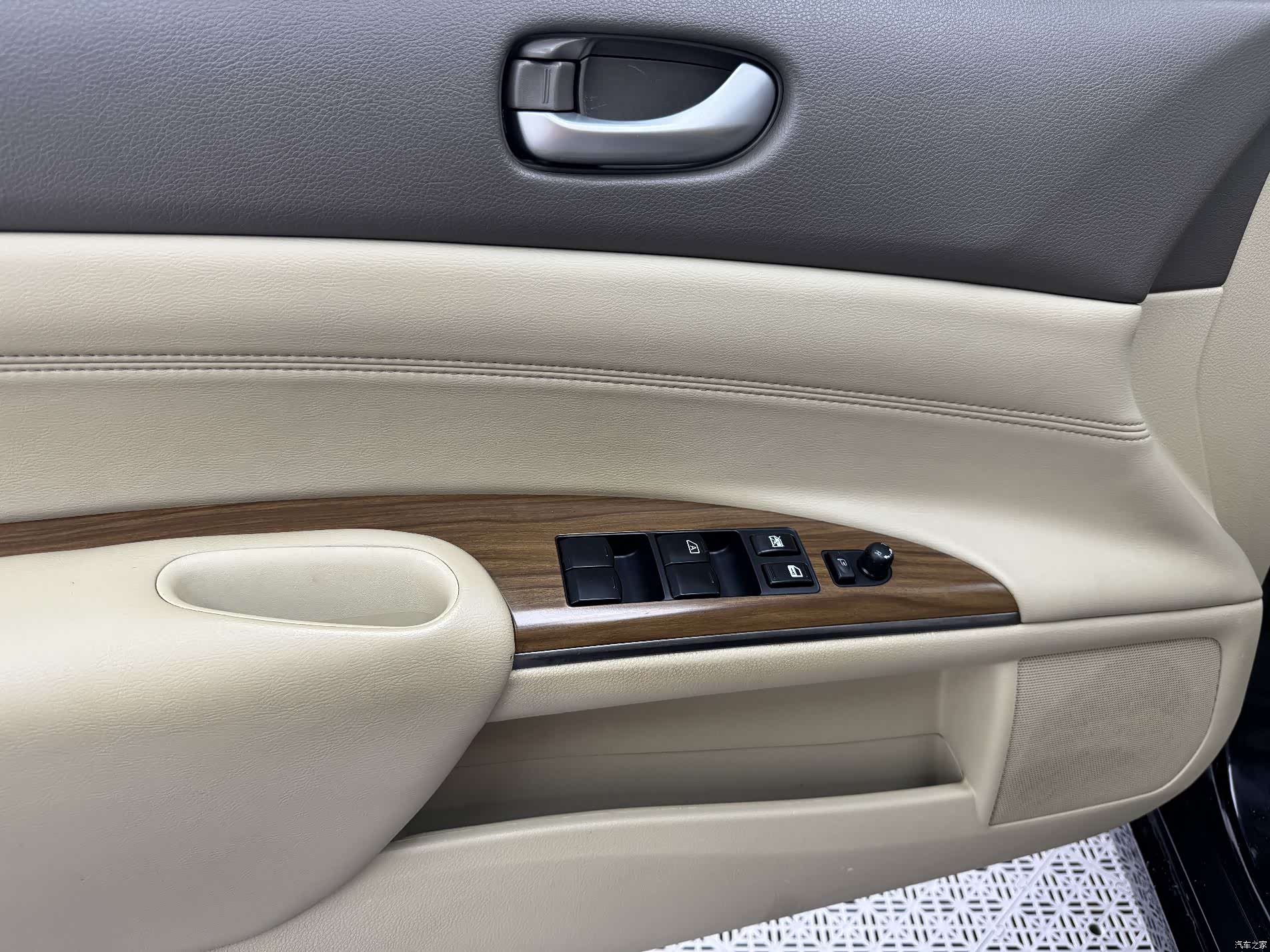 Nissan Teana, 2013 16