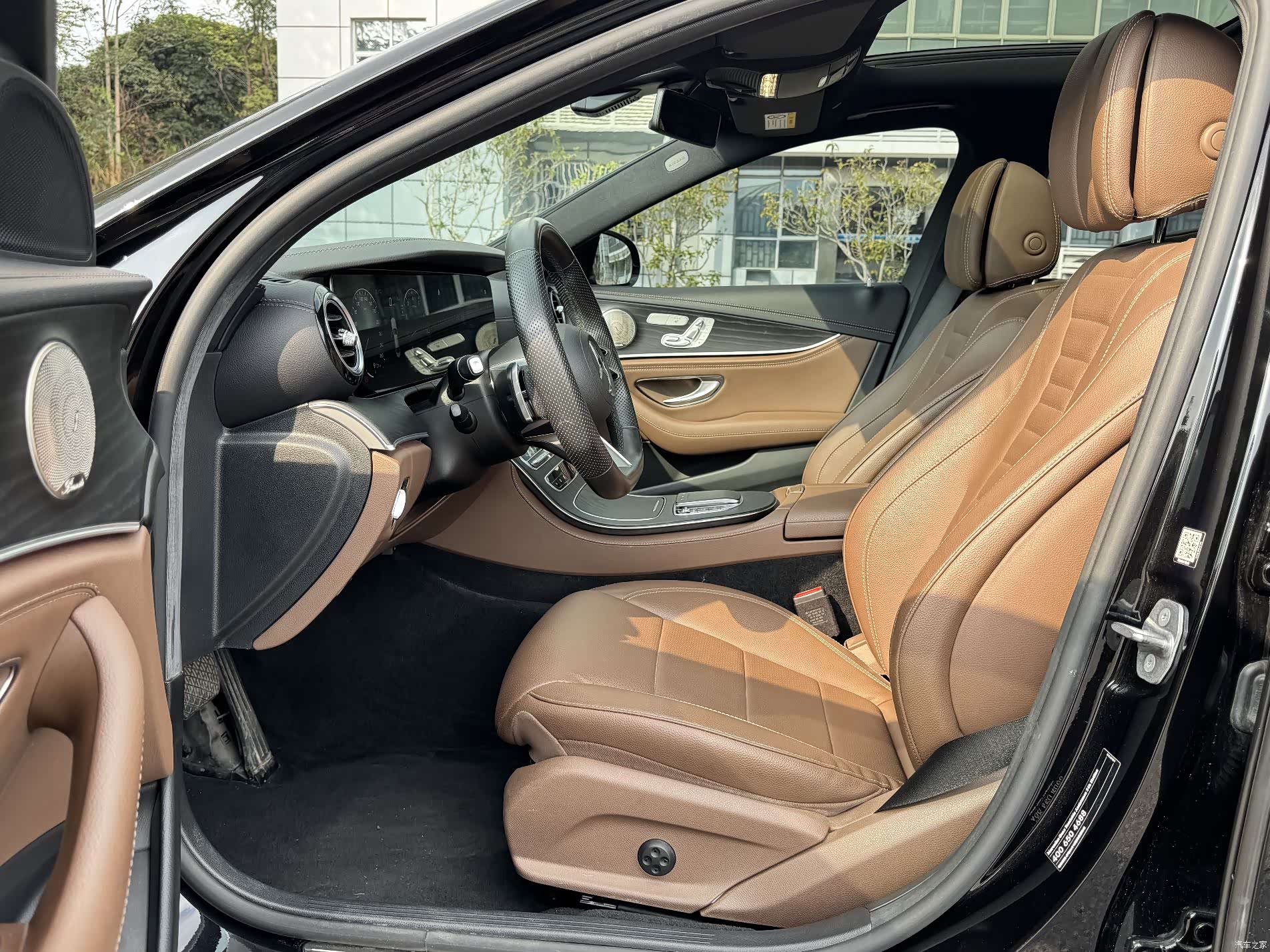 Mercedes-Benz E-Class, 2022 все фото