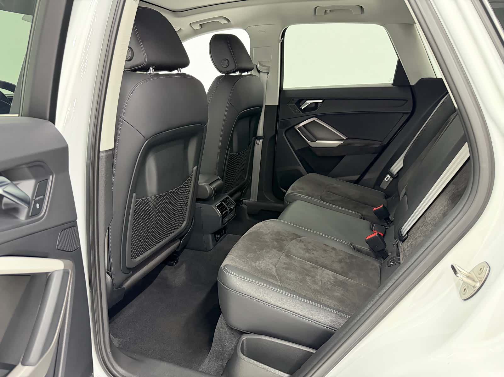 Audi Q3, 2022 16