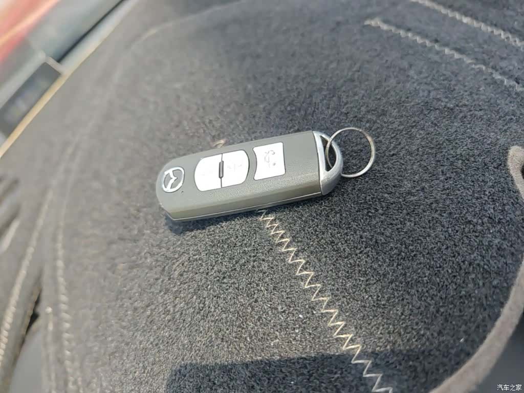 Mazda Mazda3, 2018 9