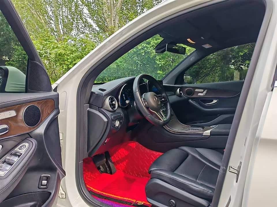Mercedes-Benz GLC Mercedes-Benz GLC