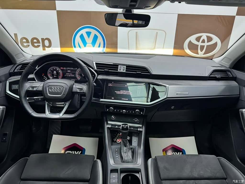 Audi Q3, 2022 9