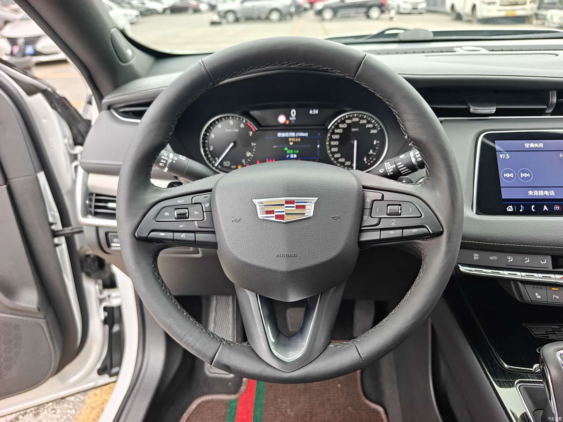 Cadillac XT4, 2019 12