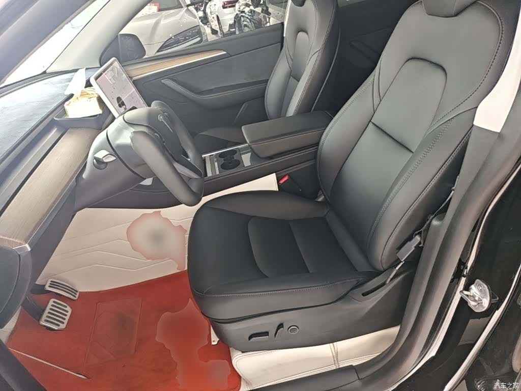 Tesla Model Y, 2021 11