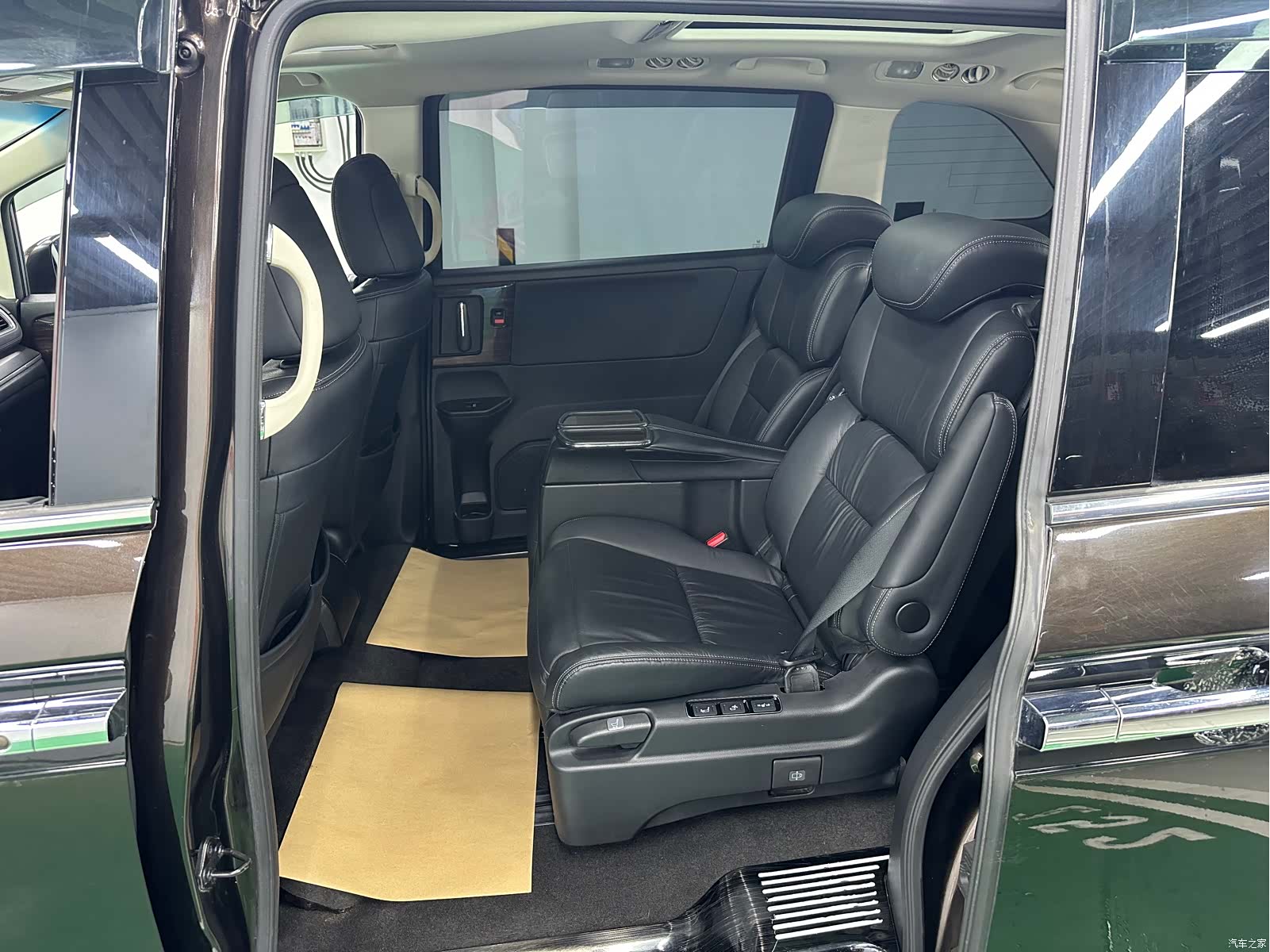 Honda Elysion, 2018 9