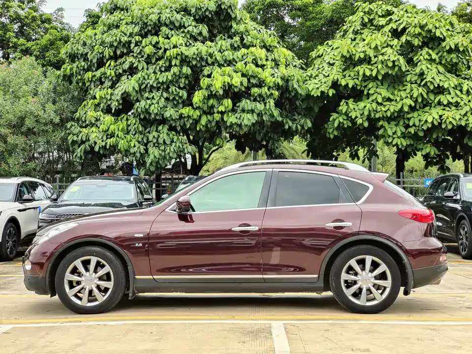 Infiniti QX50