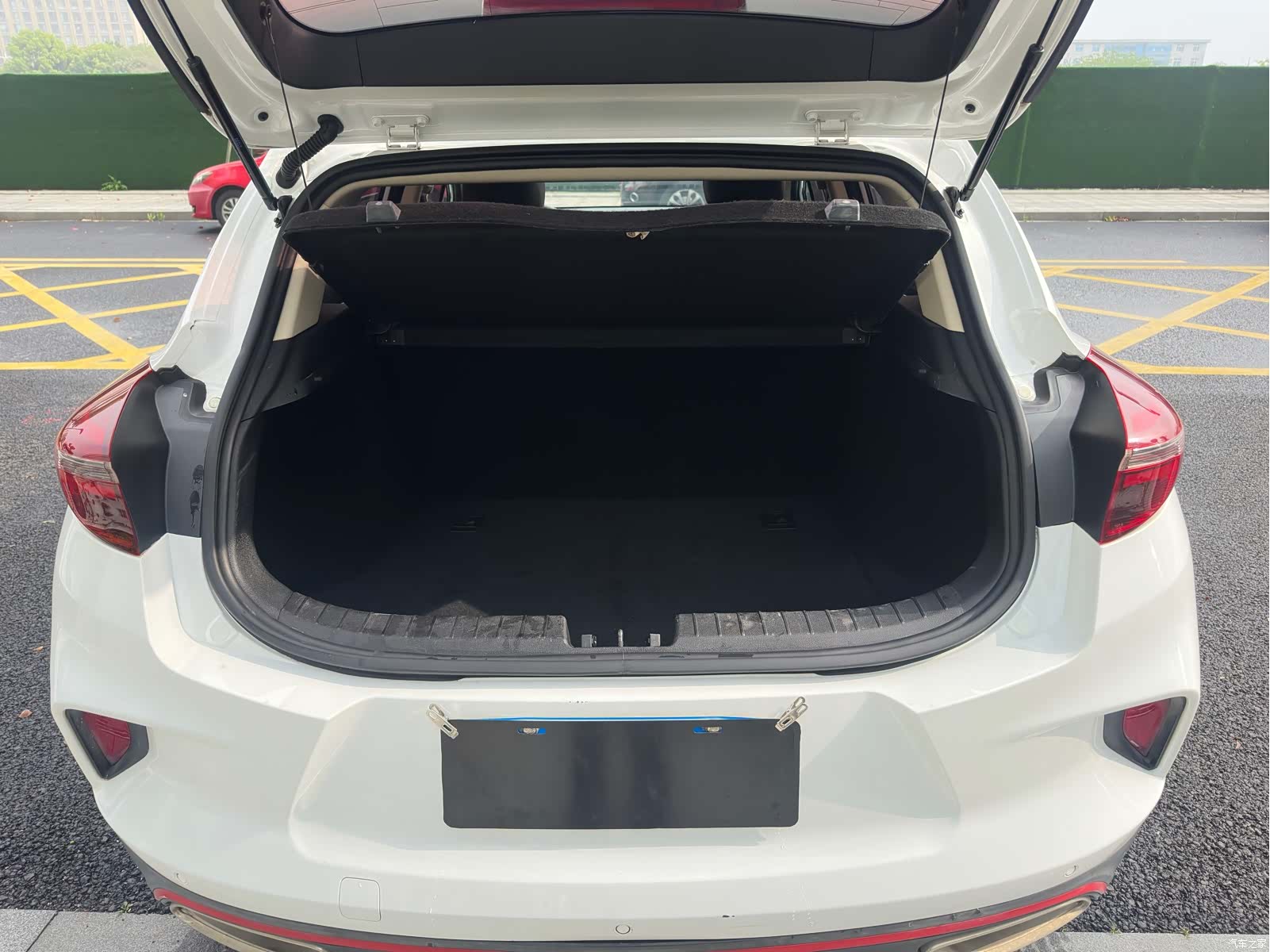 Geely Emgrand, 2020 9