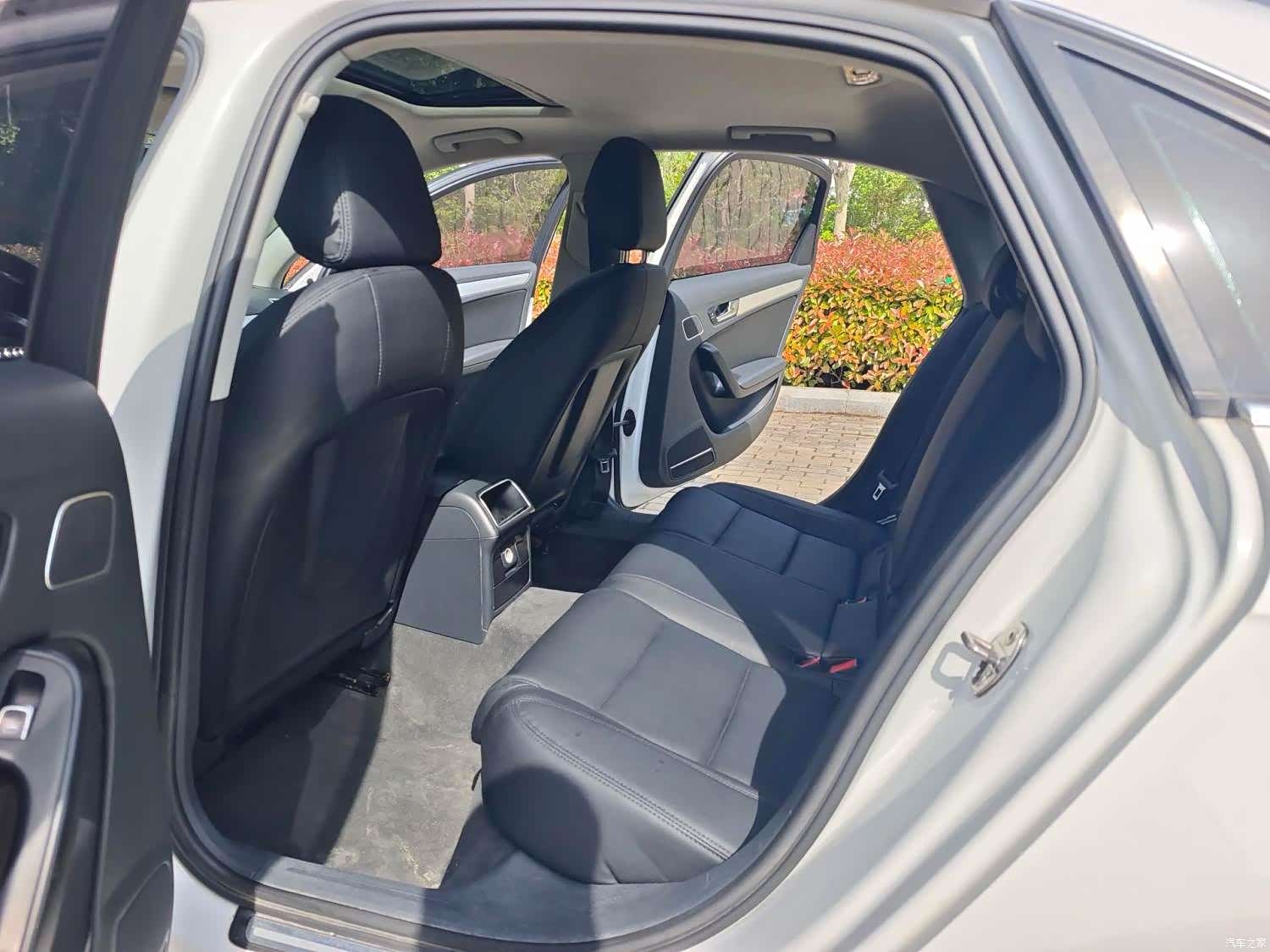 Audi A4L, 2014 4
