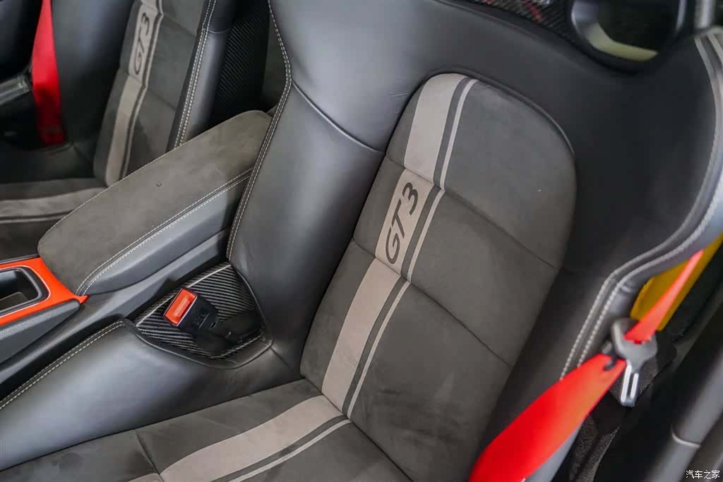 Porsche 911, 2018 11