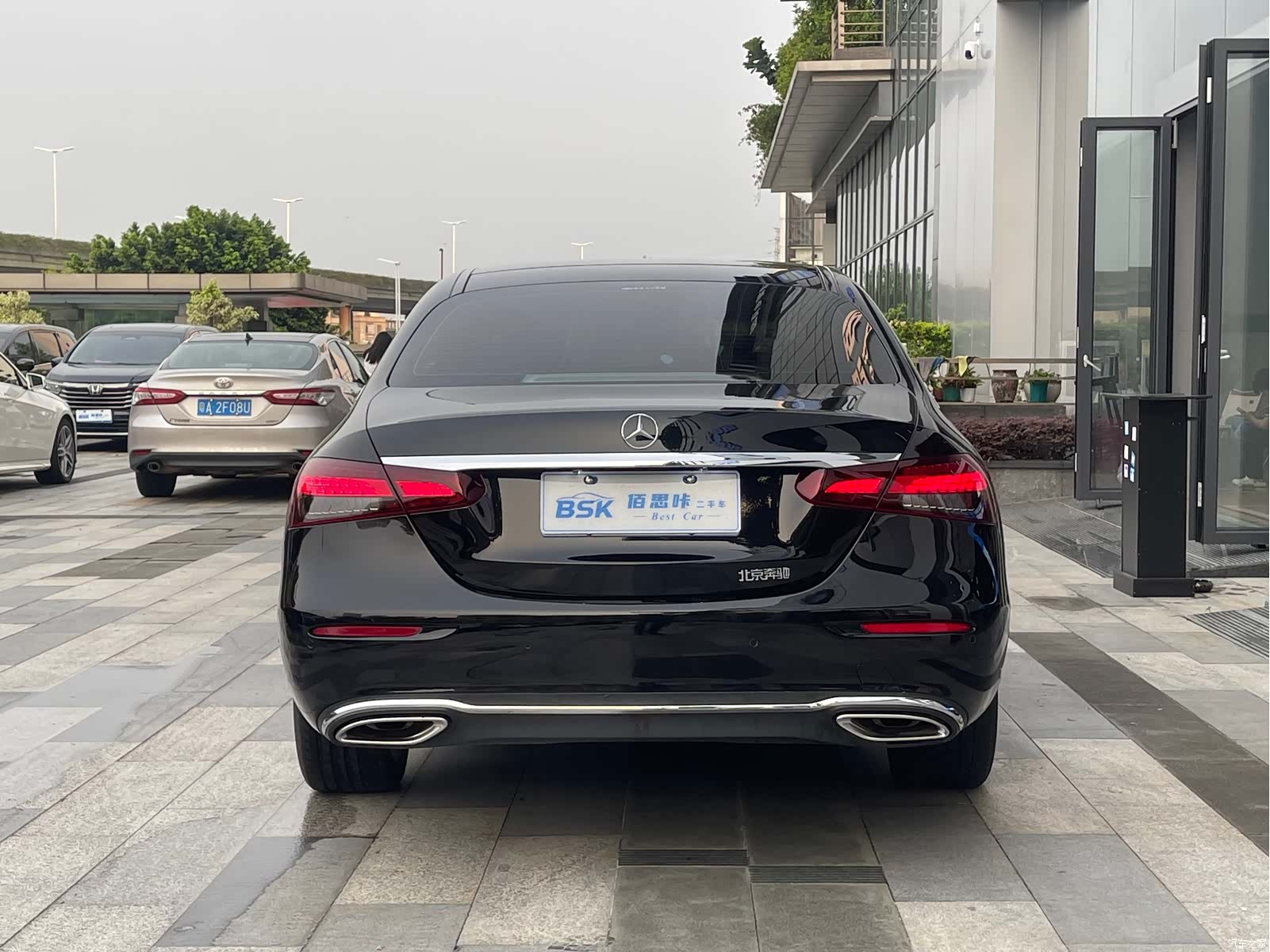 Mercedes-Benz E-Class, 2023 3