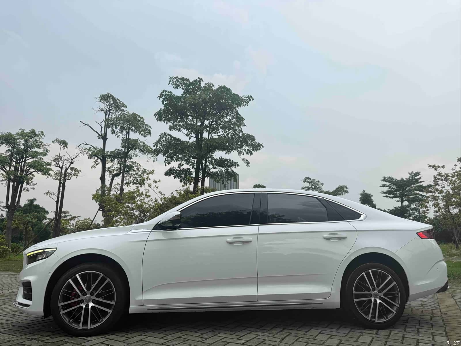 Geely Preface, 2022 14