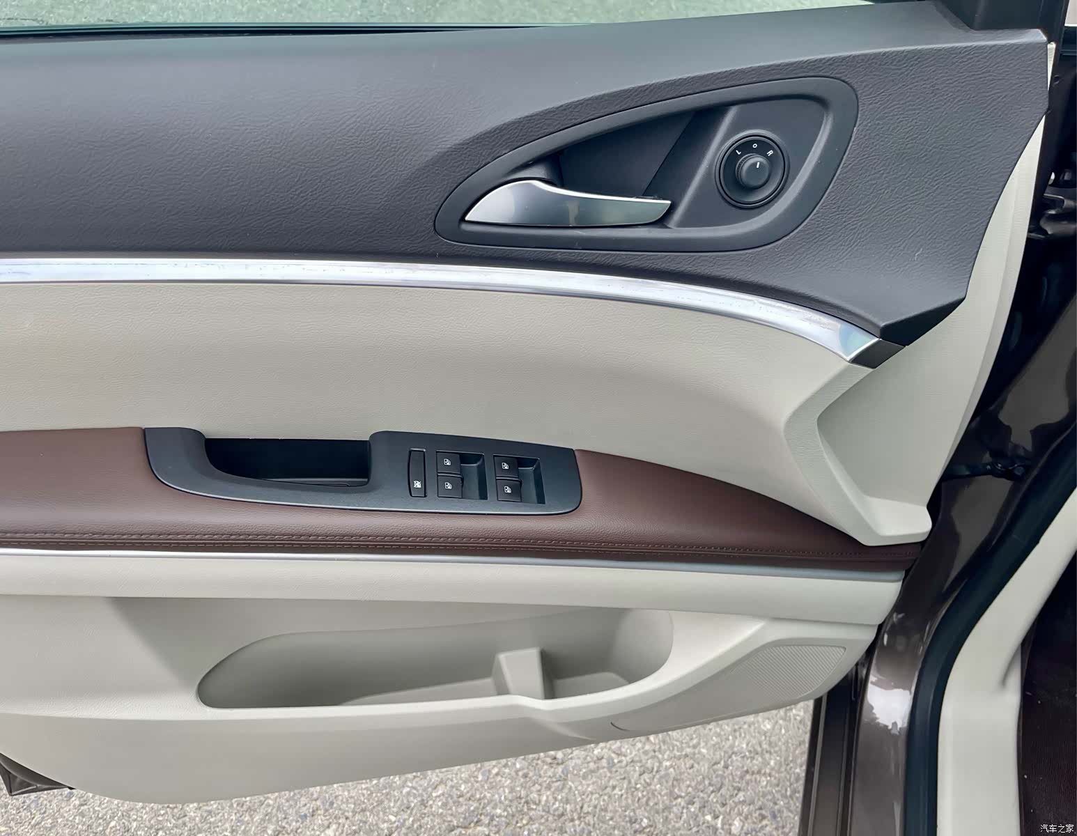 Buick GL8, 2022 6