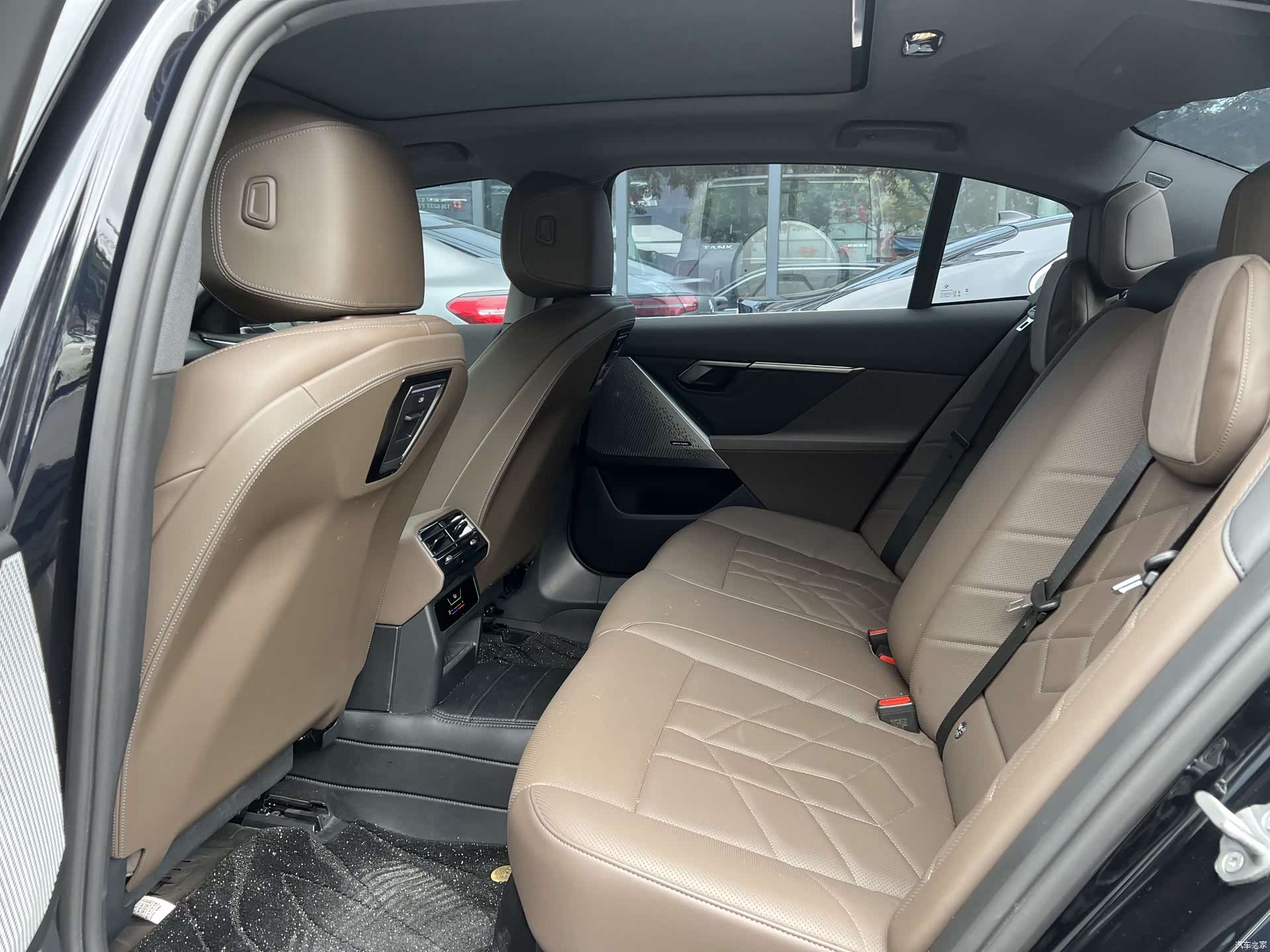 Trumpchi E8, 2024 10