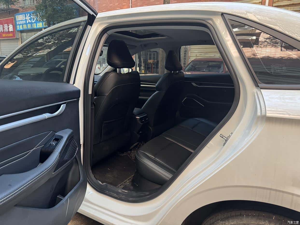 Geely Emgrand, 2021 6