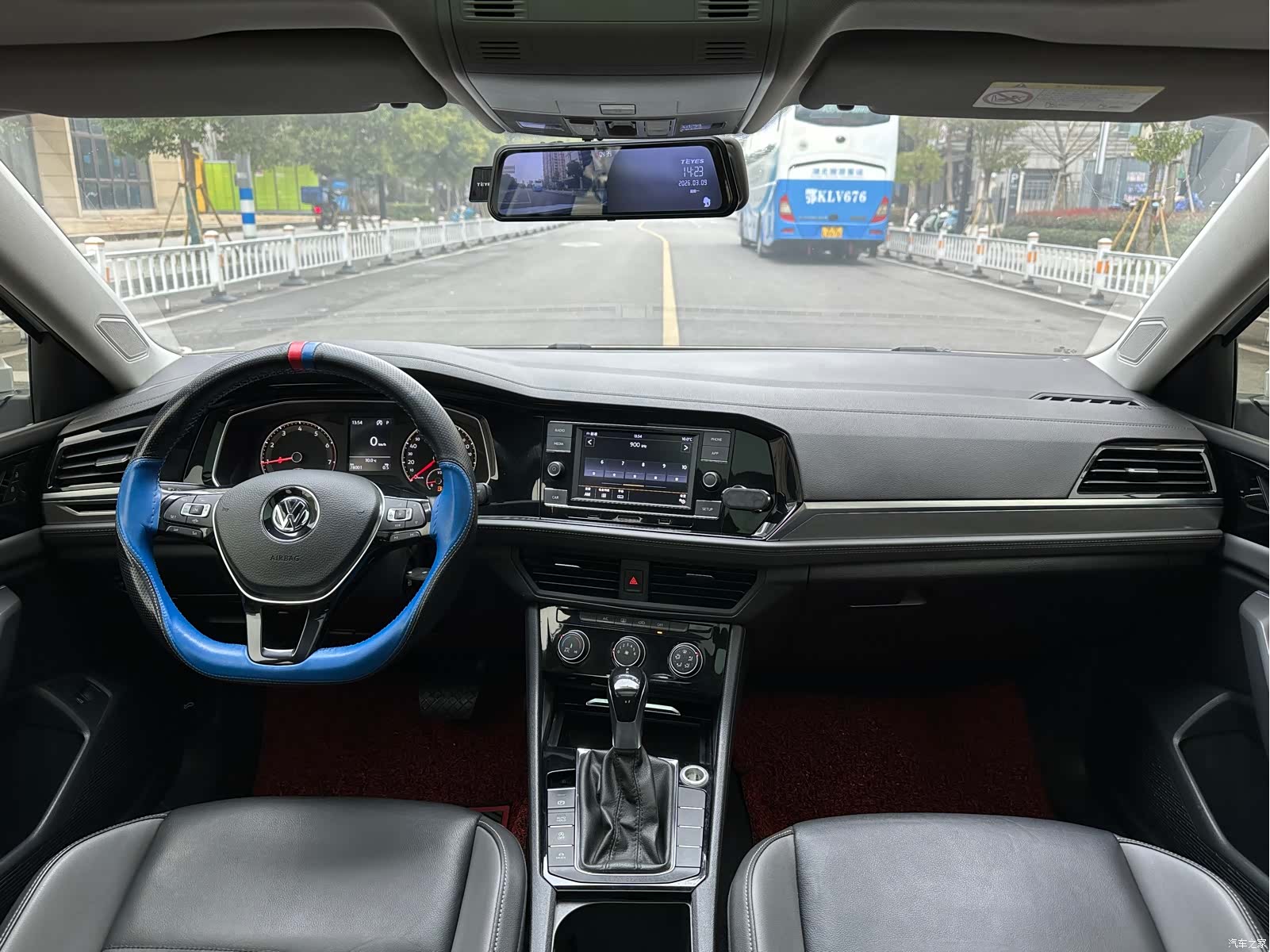 Volkswagen Sagitar, 2019 17