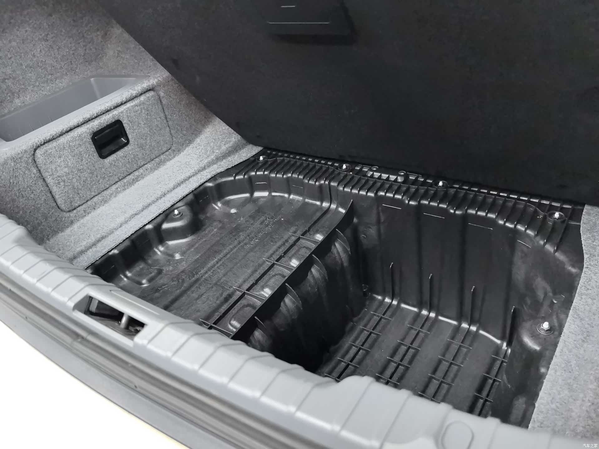 BMW 3 Series, 2010 13