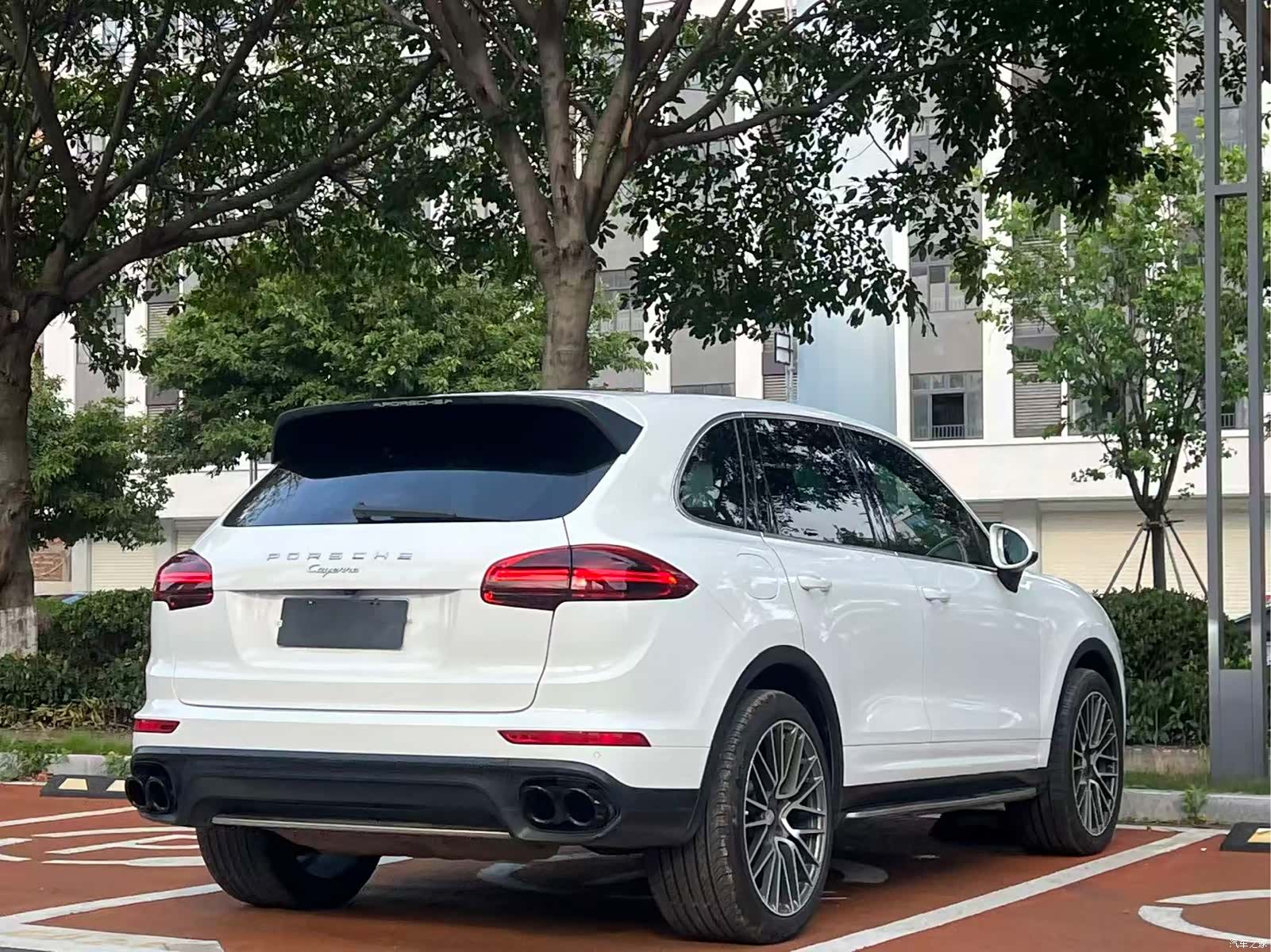 Porsche Cayenne, 2017 9