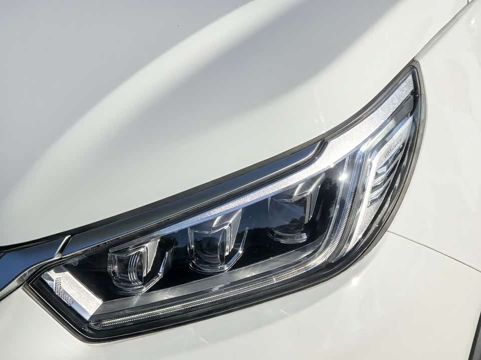 BYD Yuan Pro BYD Yuan Pro
