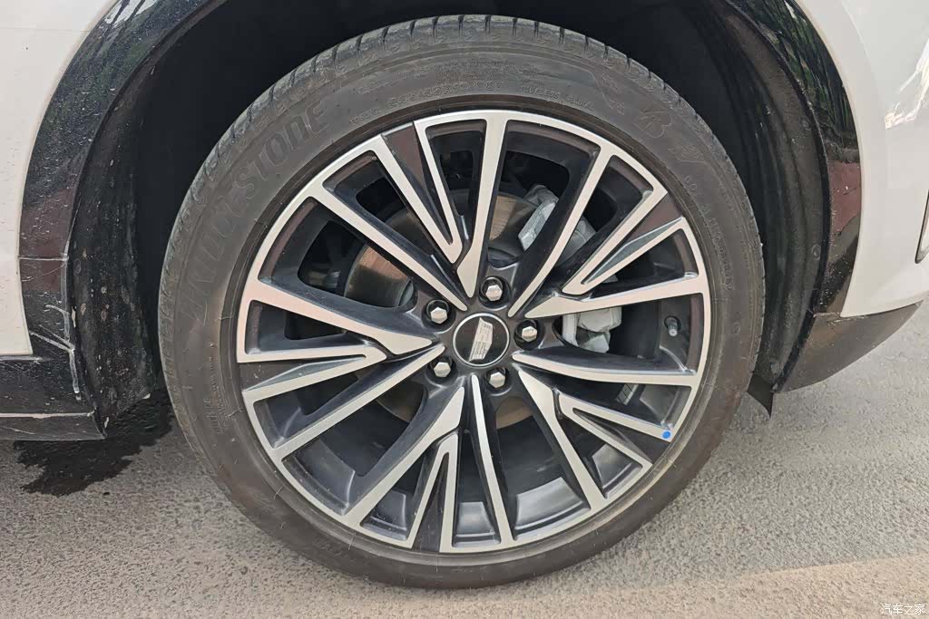 Cadillac GT4, 2025 6