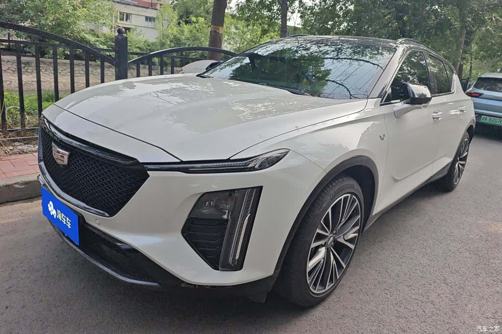 Cadillac GT4