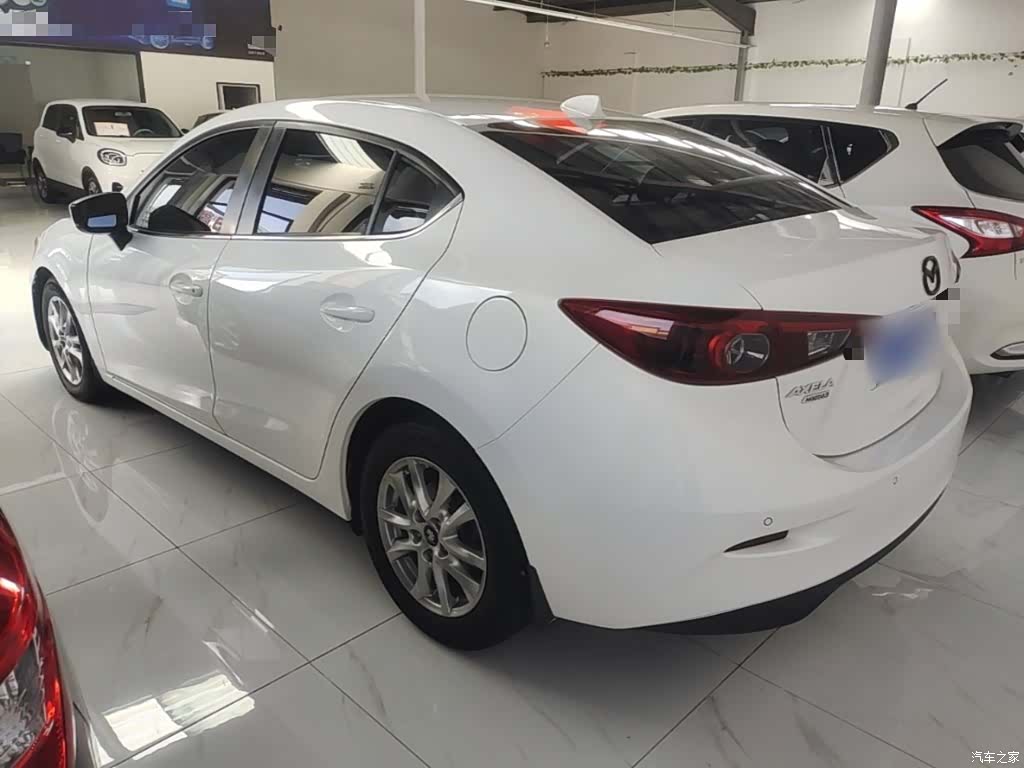 Mazda Mazda3, 2018 все фото