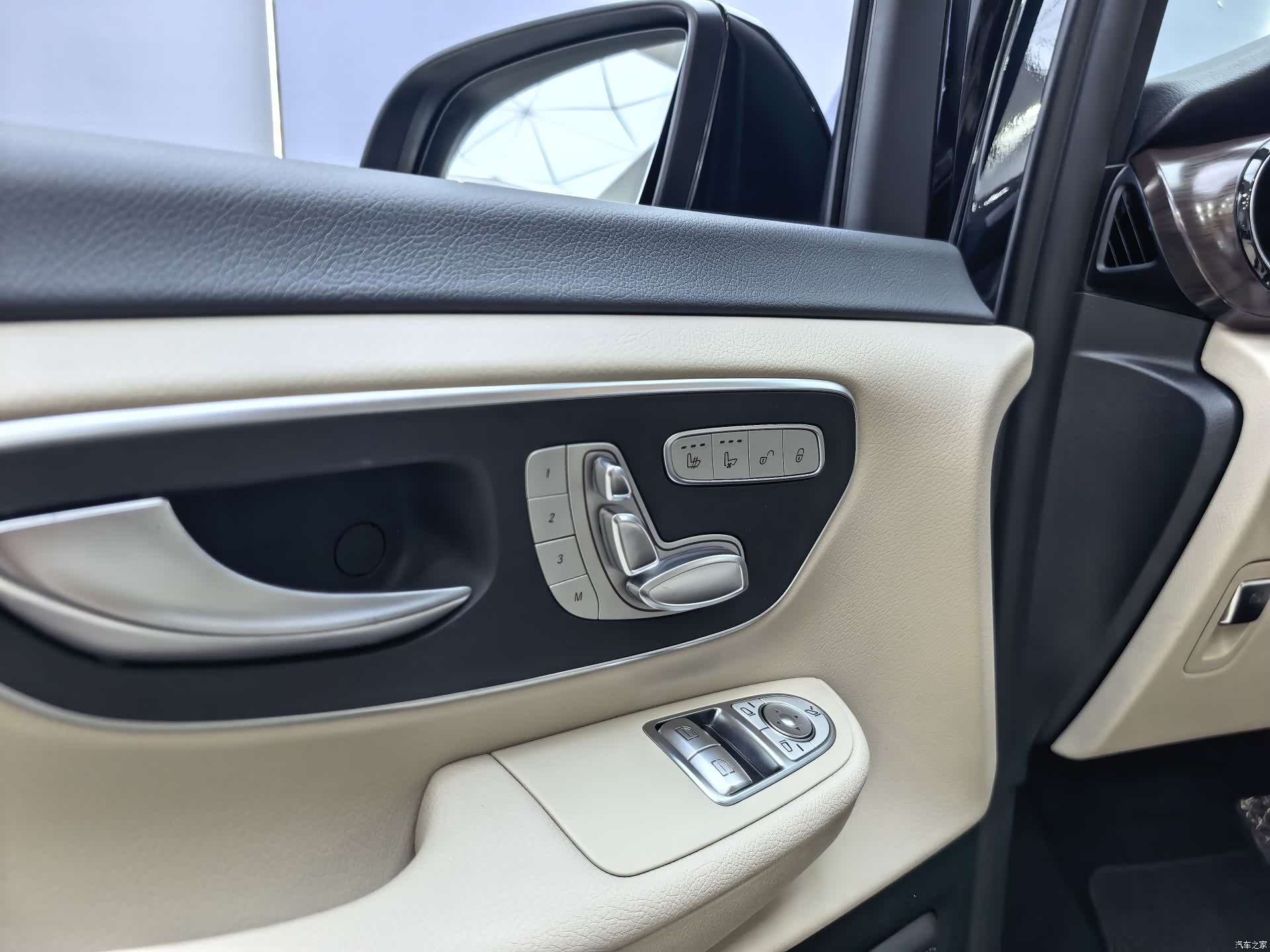 Mercedes-Benz V-Class, 2024 все фото