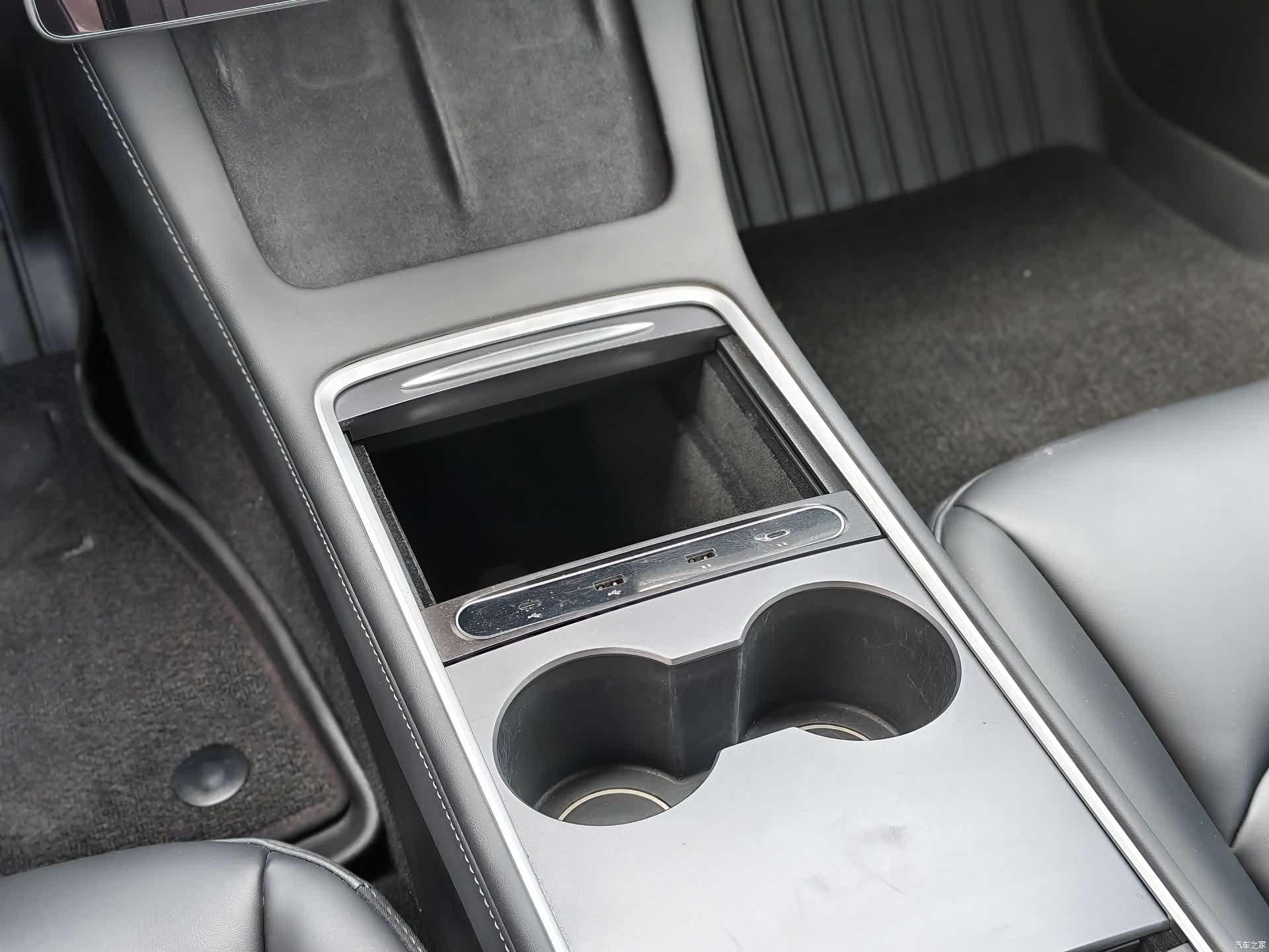 Tesla Model 3, 2022 14
