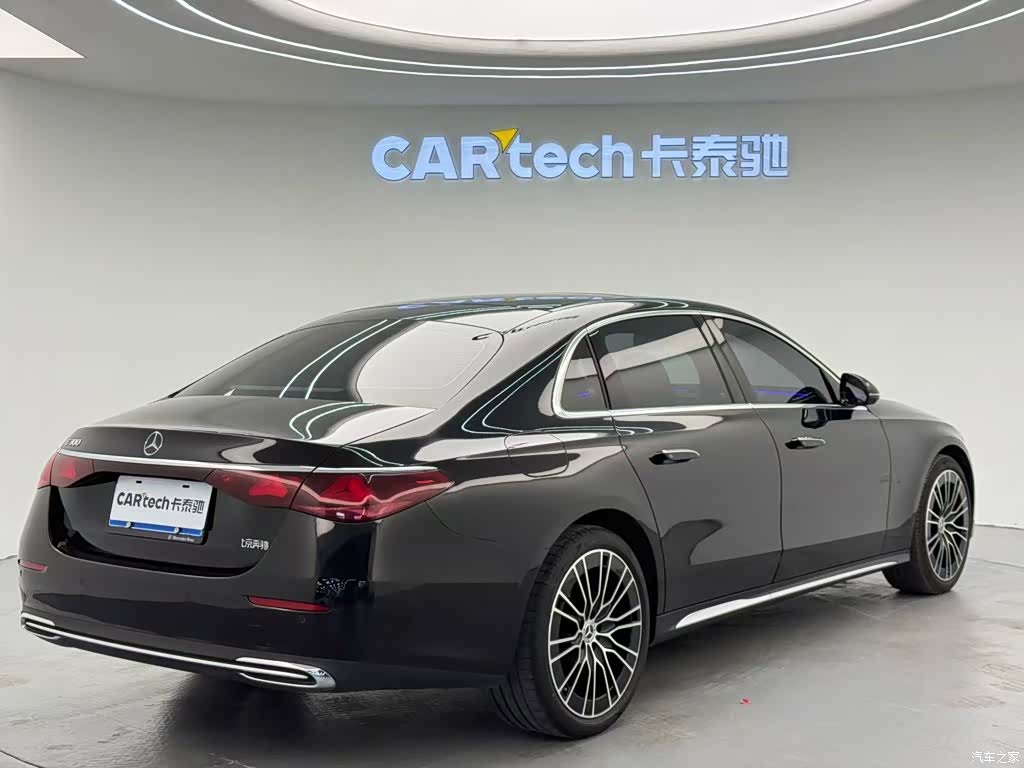 Mercedes-Benz E-Class, 2024 4