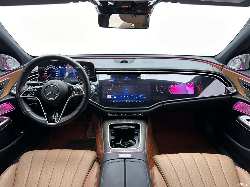 Mercedes-Benz E-Class, 2024 10