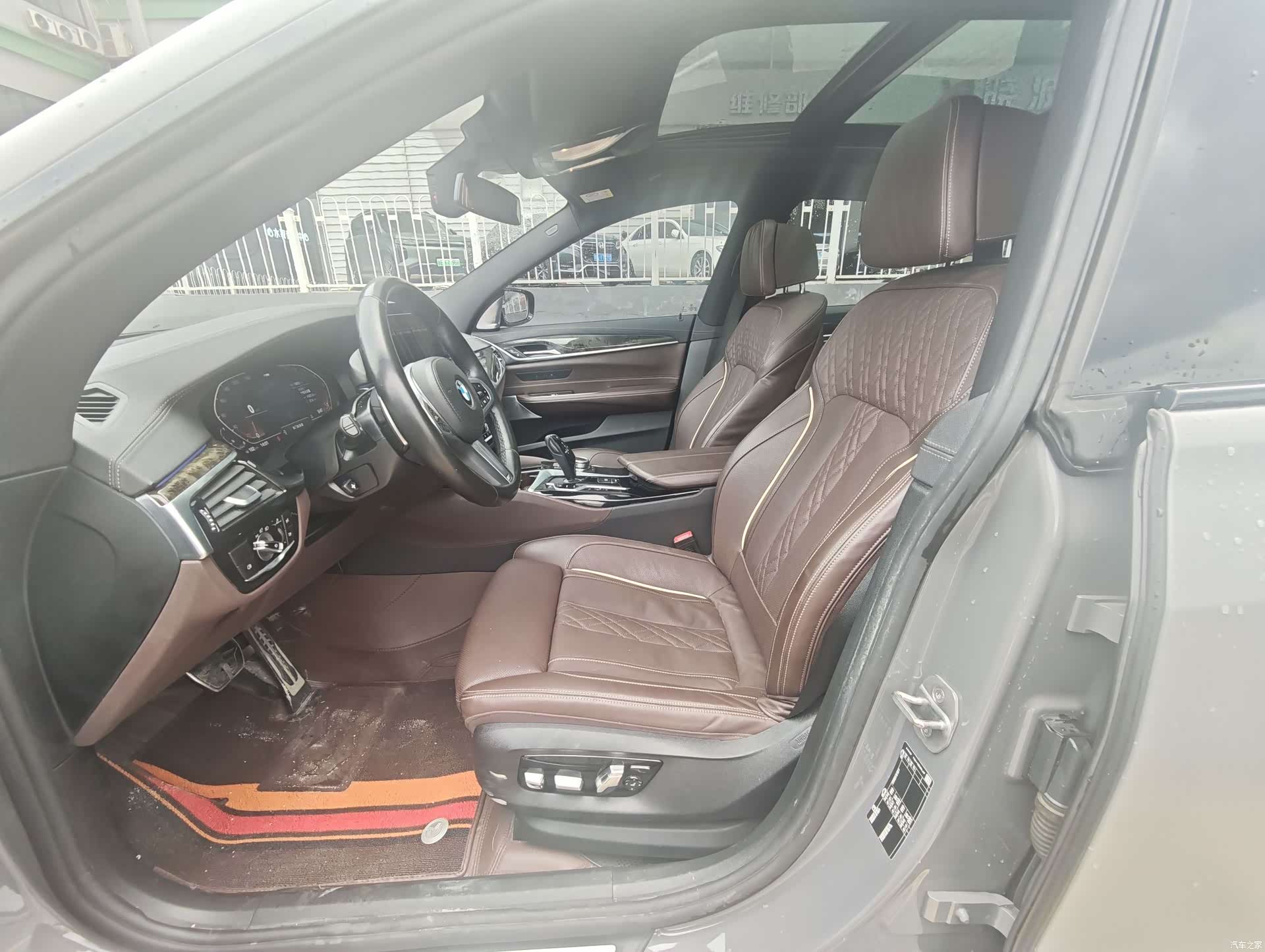 BMW 6 Series GT, 2022 все фото