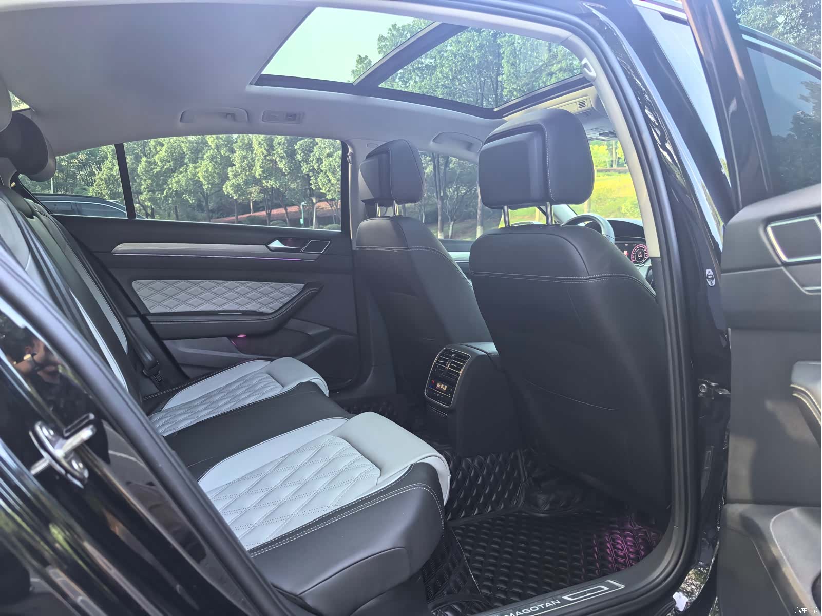 Volkswagen Magotan, 2023 14