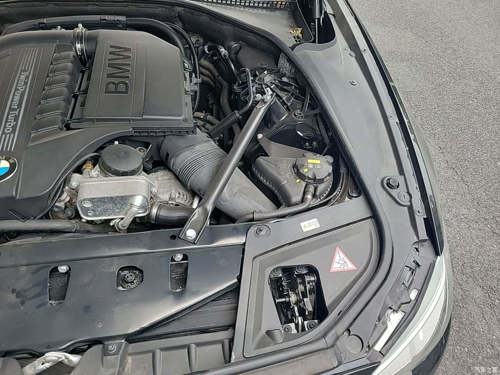 BMW 5 Series, 2015 23