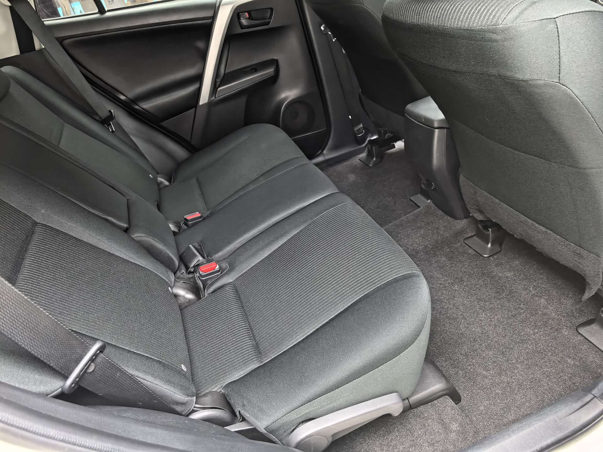 Toyota RAV4, 2017 17