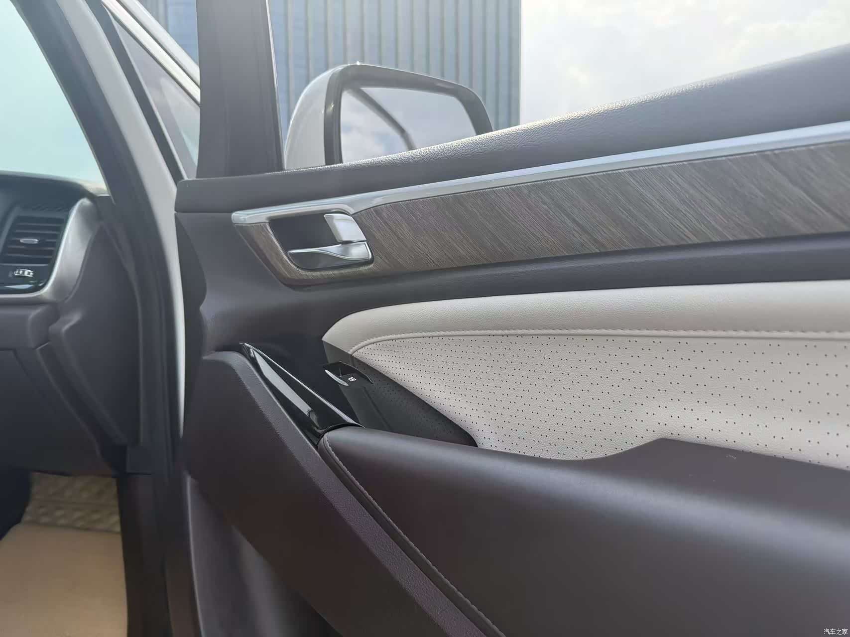 Trumpchi M8, 2021 11