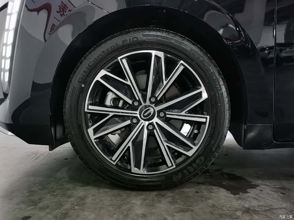 Trumpchi E8, 2025 17