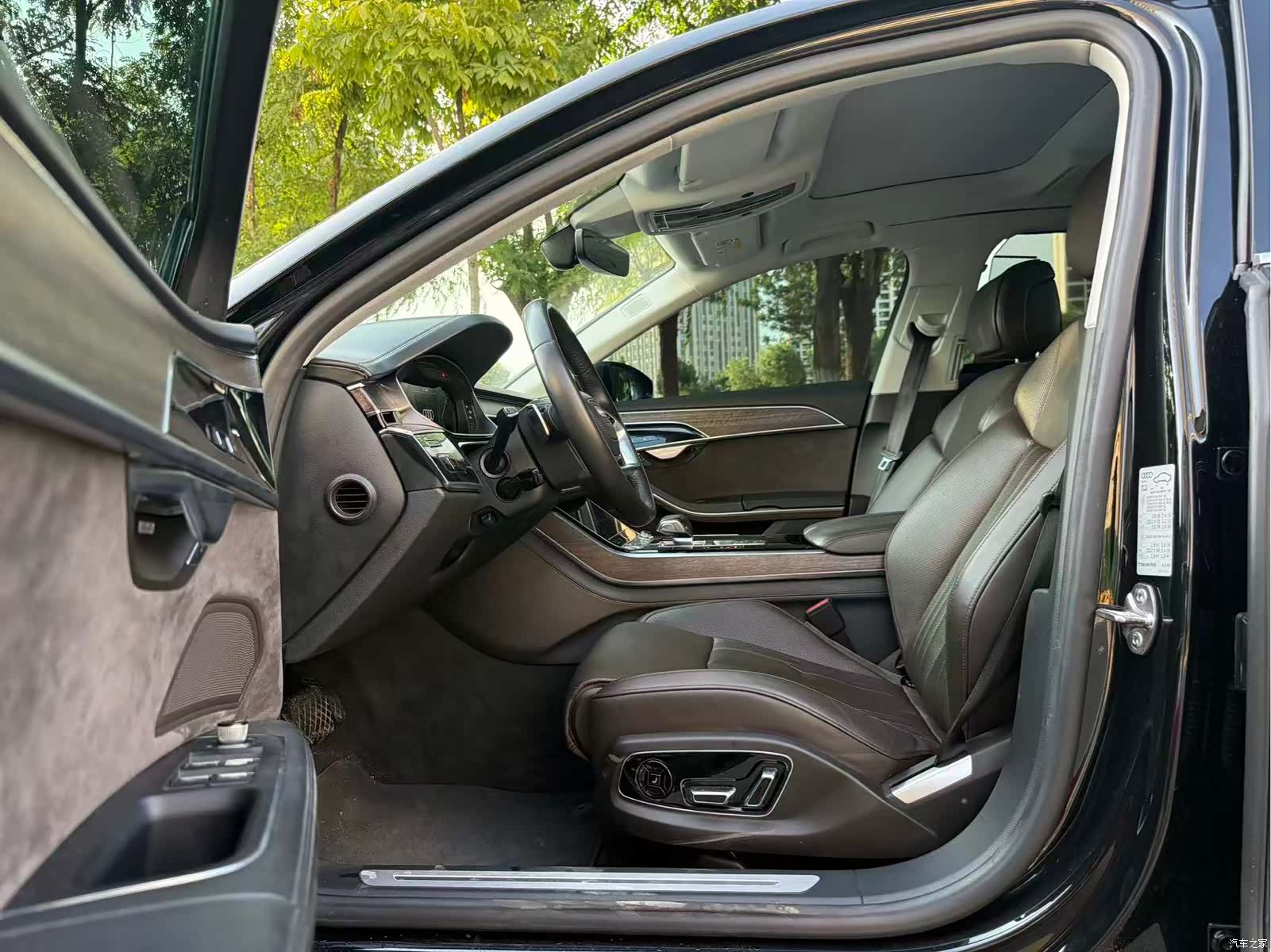 Audi A8L, 2018 4