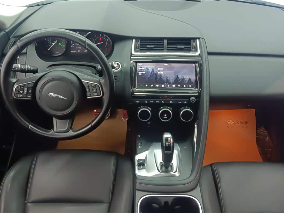 Jaguar E-PACE Jaguar E-PACE