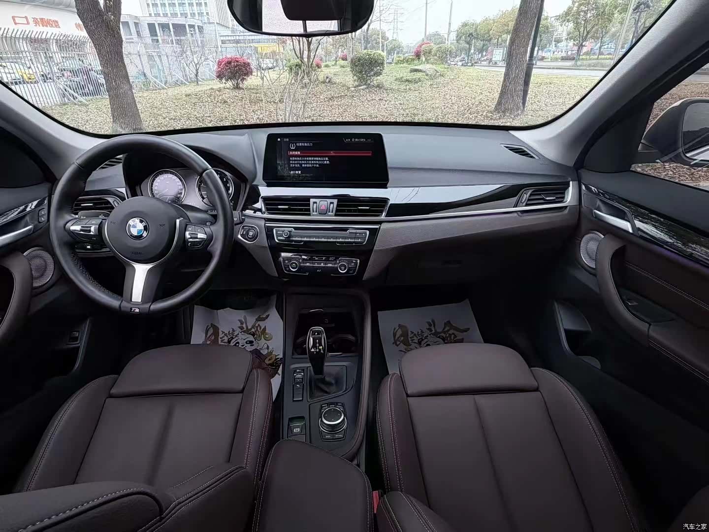 BMW X1, 2023 все фото