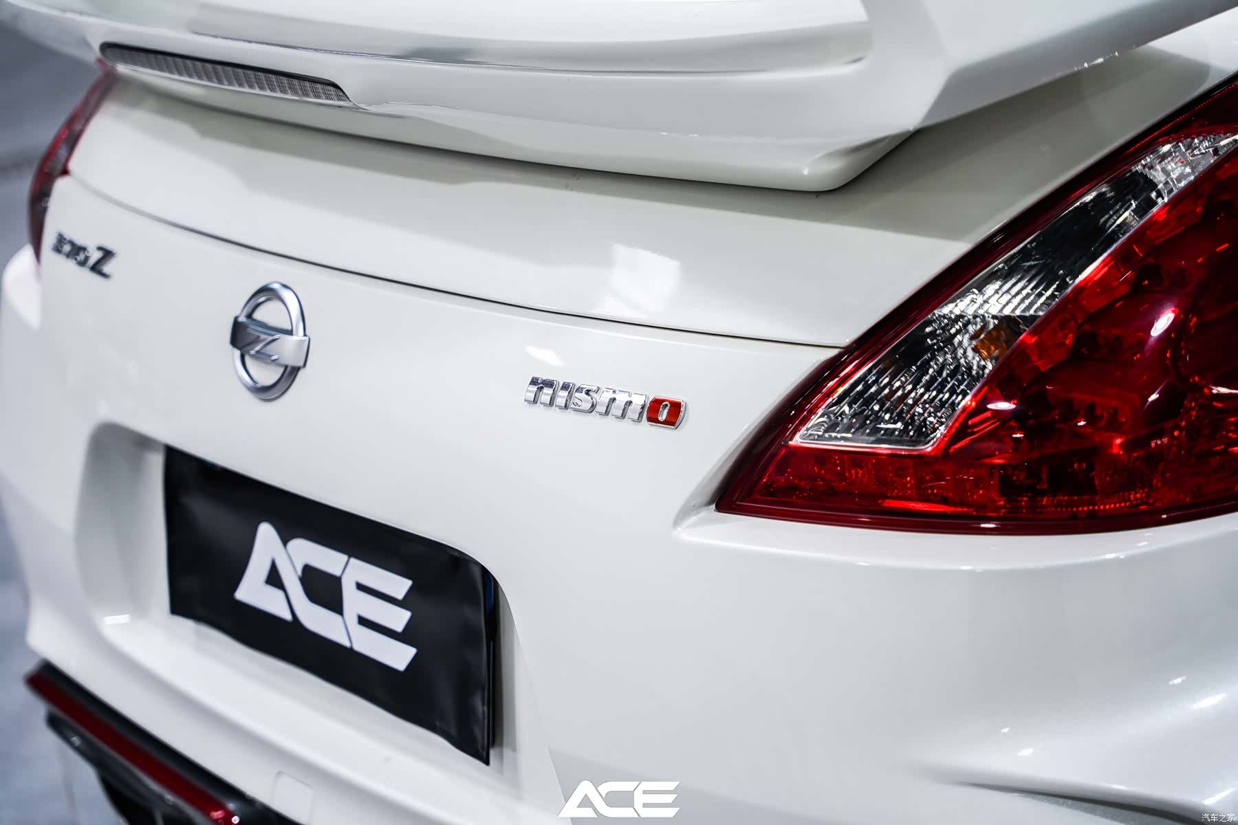 Nissan 370Z, 2017 14