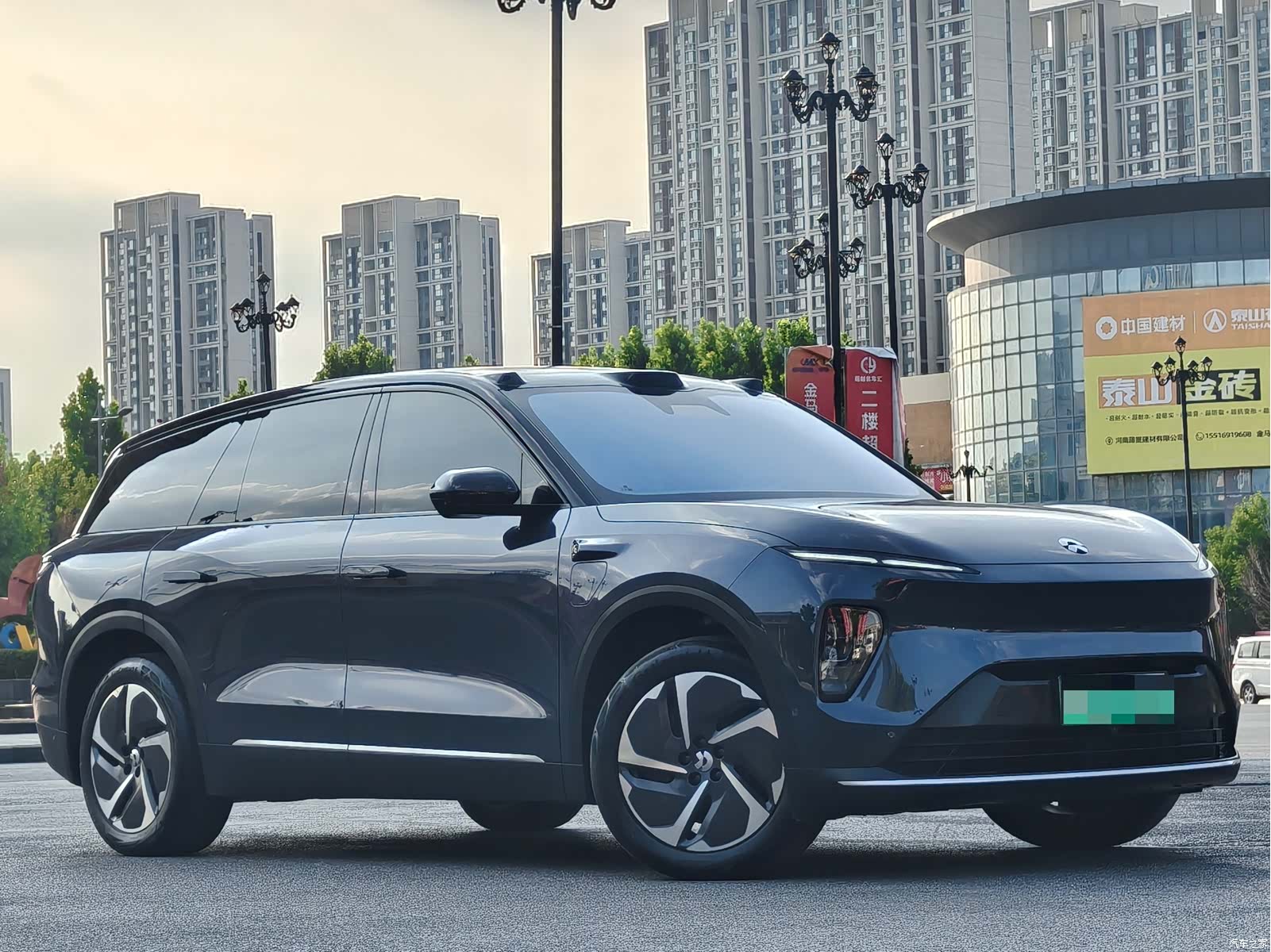 NIO ES8, 2024 3
