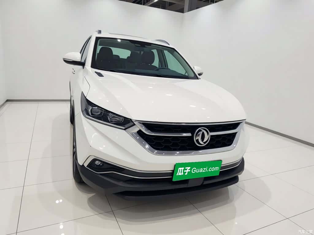 DongFeng AX7, 2018 3