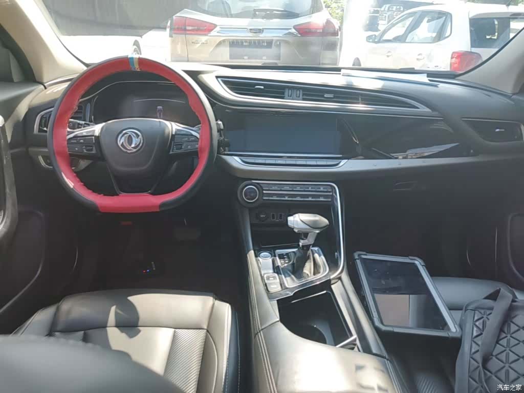 DongFeng AX7, 2018 10