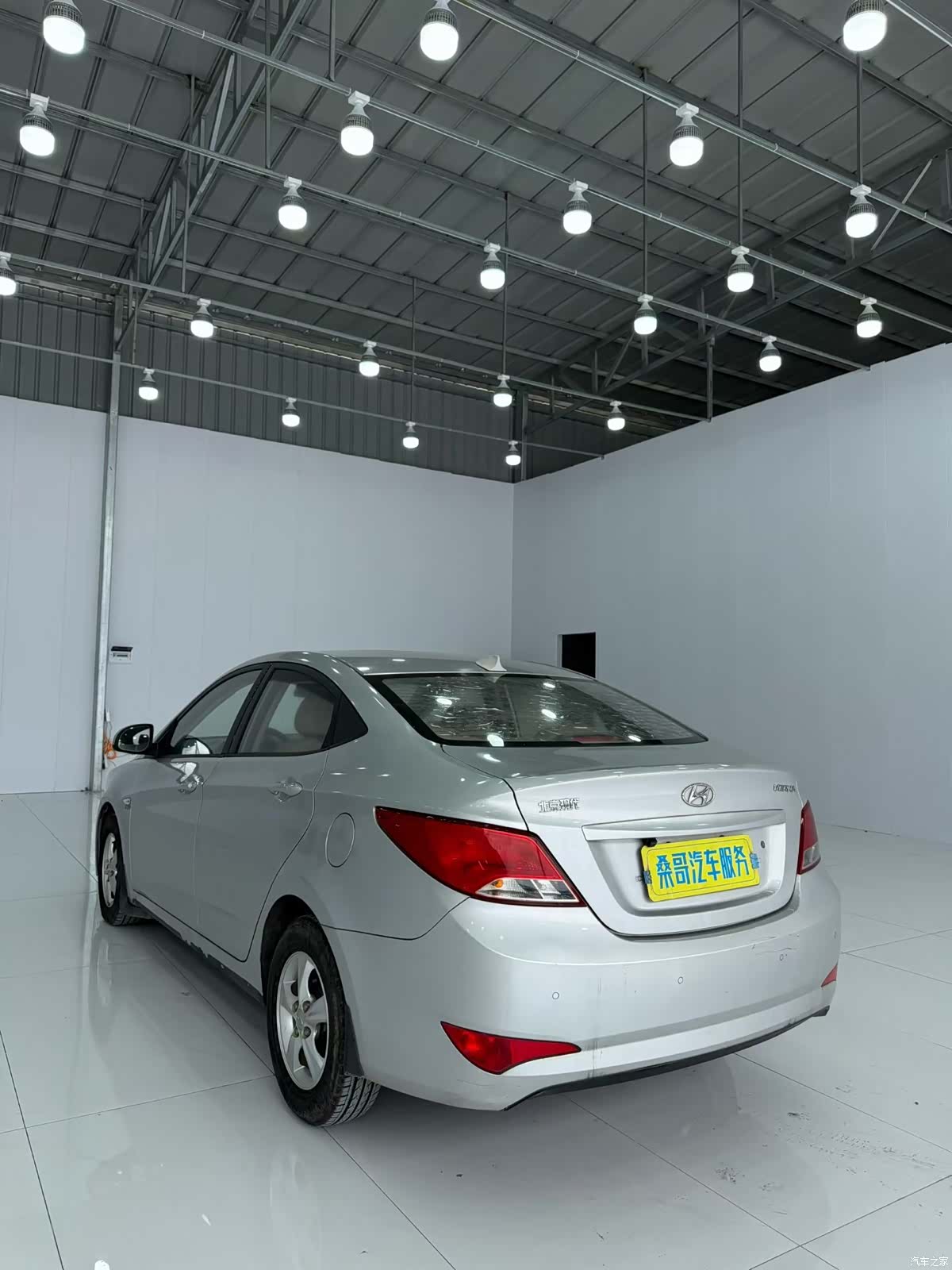 Hyundai GLS, 2015 7