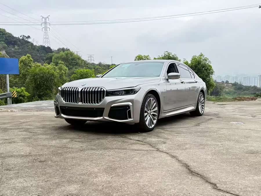 BMW 7-Series 2018, фото 1