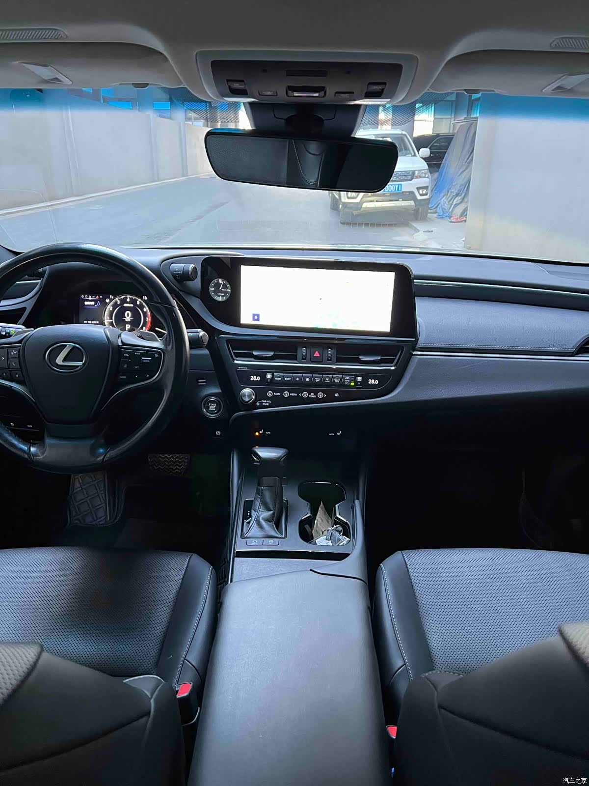 Lexus ES, 2023 17