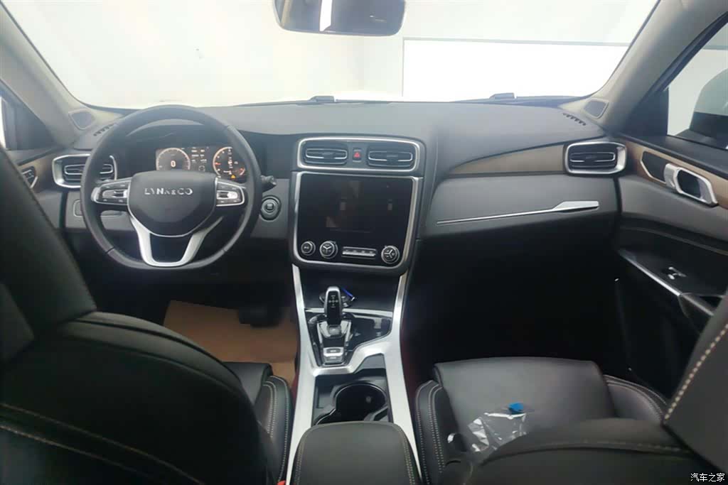 Lynk & Co 01, 2020 12