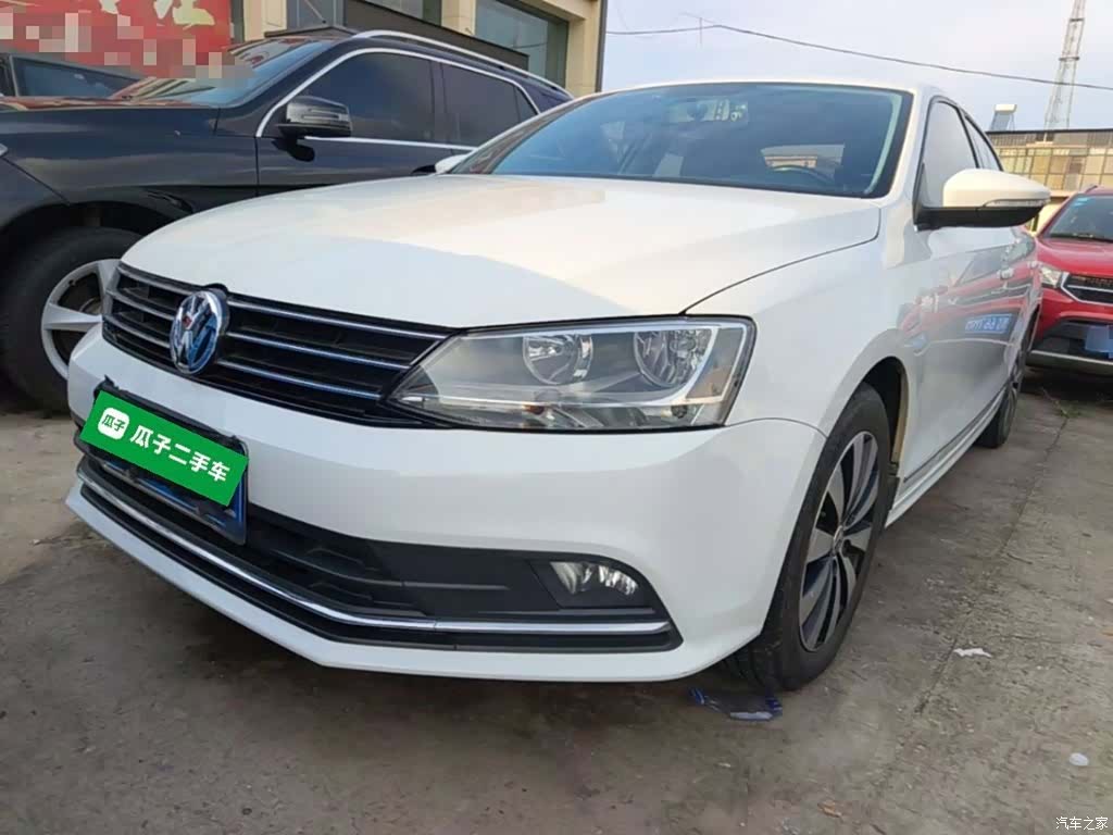 Volkswagen Sagitar, 2016 1
